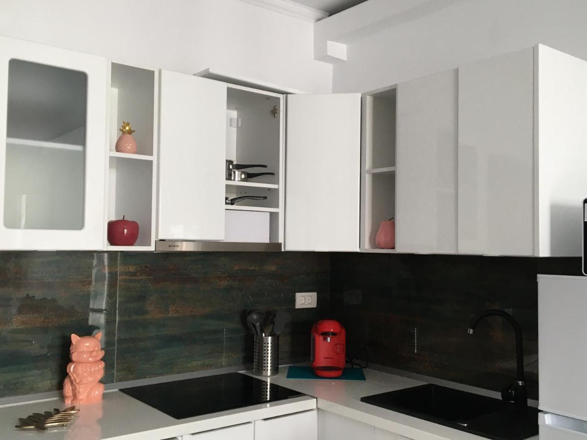 Lotus Blue Apartment Mamaia Exterior photo