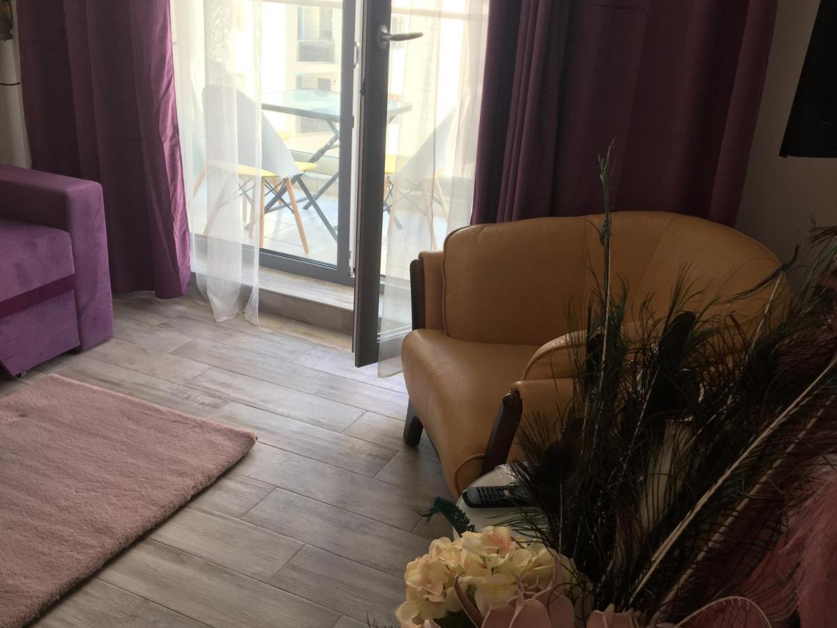 Lotus Blue Apartment Mamaia Exterior photo